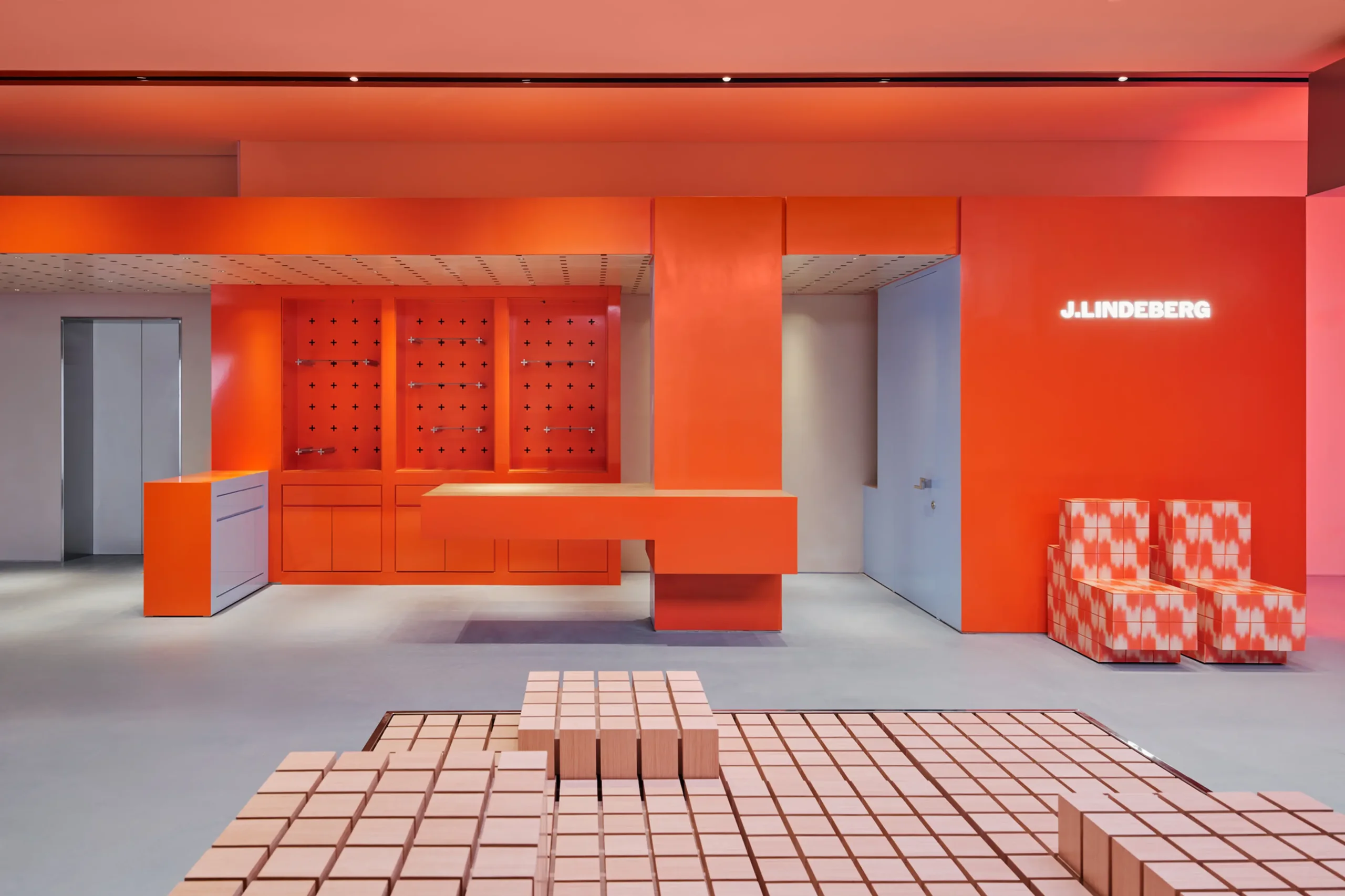 Showmakers / Flagship Store / Interior Design / 2025
